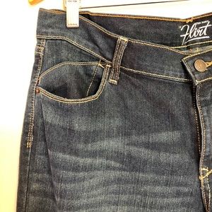 NWT Old Navy Flirt jeans, whiskering, straight leg